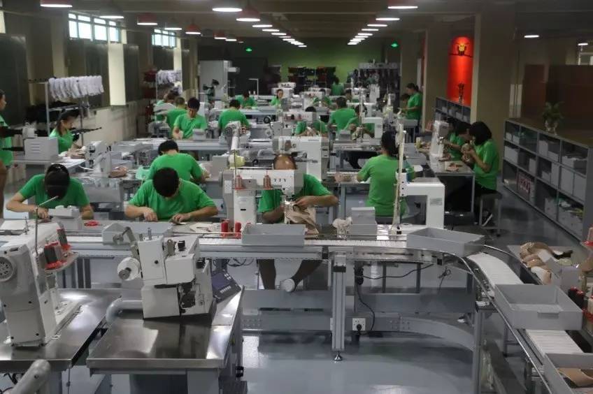 國(guó)內(nèi)這家上市鞋廠車間是這樣子滴。_科技_網(wǎng)